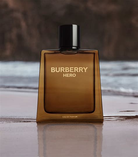 Burberry BURBERRY HERO Eau De Parfum 150ml.